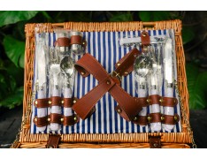Picnic Basket – Classic Wicker Edition